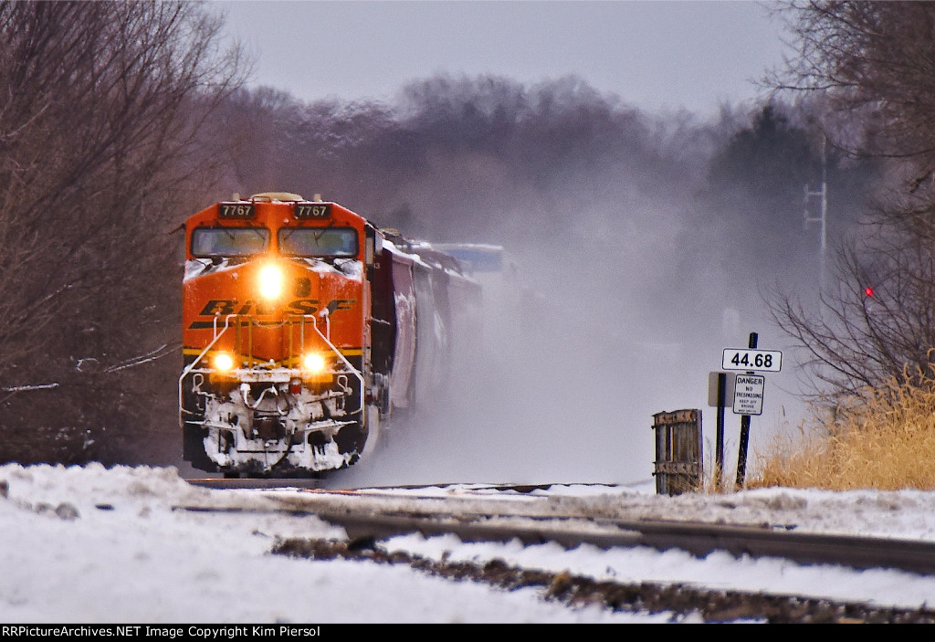 BNSF 7767